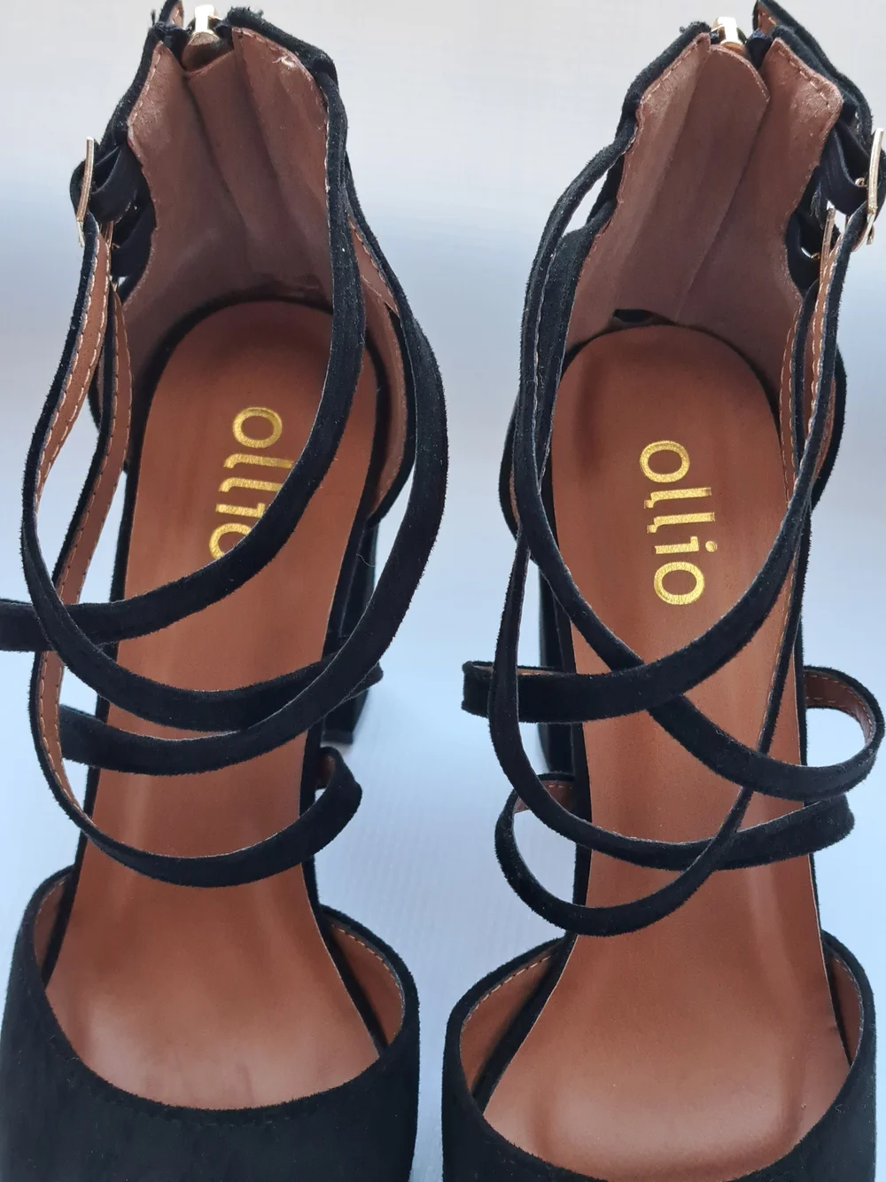 Black Strappy Pointed Toe Block Heel Faux Suede Buckles Gold 8.5